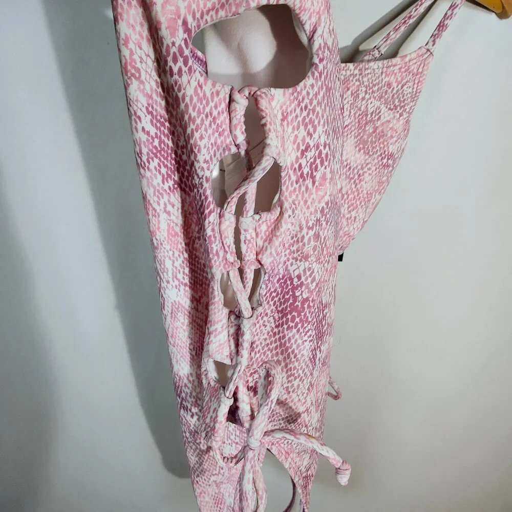 Salt‎ + Cove Women's Medium One-Piece Snake Print Swimsuit NWT